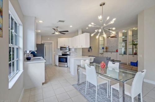 5422 Guadeloupe Way, Naples FL  34119-9578 exterior