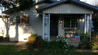 4325 52nd St, Sacramento, CA 95820-4131
