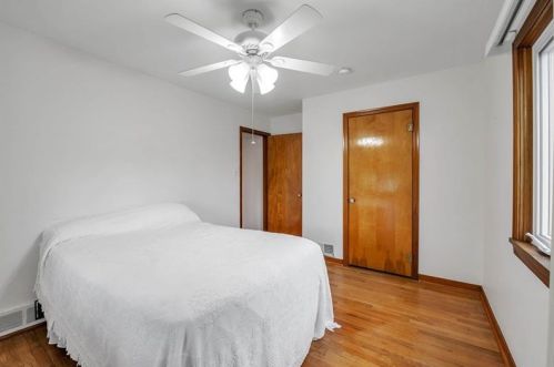 155 Warren Dr, New Kensington PA  15068-5240 exterior