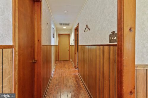 41 Blossom Ln, Schuylkill Haven PA  17972-1808 exterior