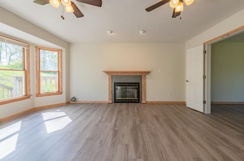 2014 Finley Dr, Claysville, PA 15323-1188