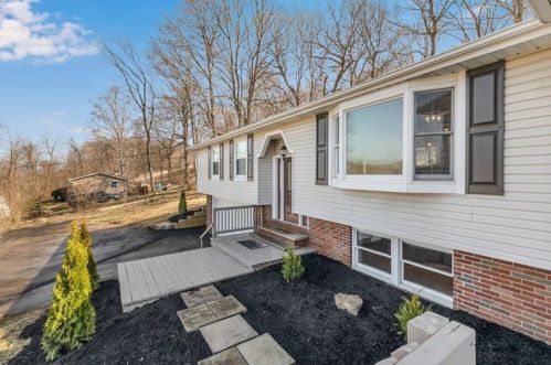 4173 River Rd, Beaver Falls, PA 15010-6803