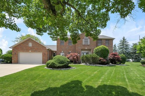2467 Marthas Wood, Darbydale, OH 43123-8481