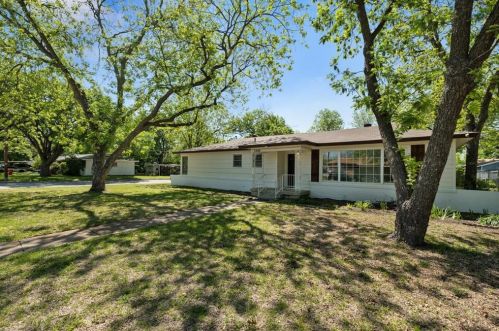 5240 Palmer Dr, Fort Worth, TX 76117-2432