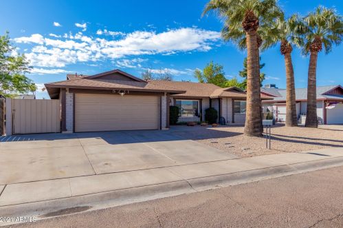 5231 Caribbean Ln, Glendale, AZ 85306-3421