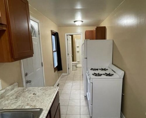 1103 83 St, Kenosha WI 53143-6151 exterior