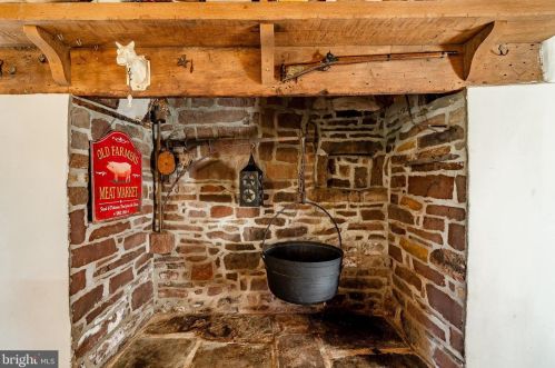 2564 Skippack Pike, Lansdale PA exterior