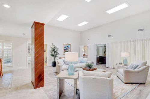 600 Sheffield Dr, Richardson, TX 75081-5639