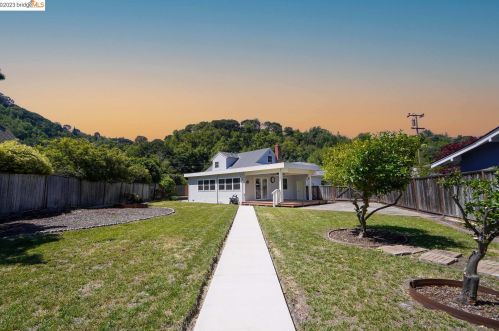 2322 Olinda Ct, Pinole CA  exterior