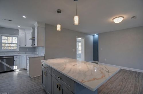 309 Holly Hill Rd, Thomasville NC  27360-5821 exterior