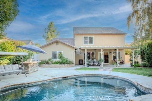 33068 Regina Dr, Temecula CA  92592-1472 exterior