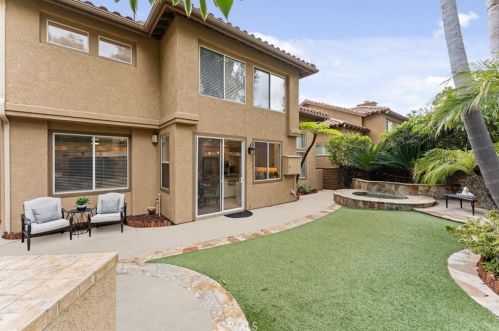 2741 Timmons, Tustin CA  92782-1325 exterior
