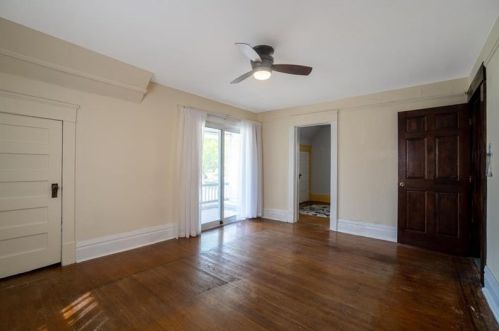 524 Pennsylvania Ave, Oakmont PA  15139-1561 exterior