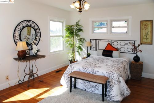 16497 Kent Ave, San Lorenzo CA  94580-1230 exterior