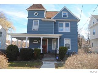 11 Oakwood Ave, White Plains NY  10605-1112 exterior