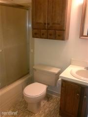 285 Glendale Ave, Bridgeport CT  06606-2741 exterior