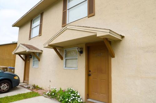 1205 Pleasant Oaks Ct, Kissimmee, FL 34741-6400