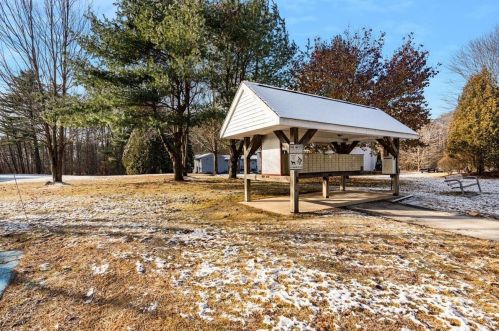 616 Portland St, Rochester NH  03867-2438 exterior