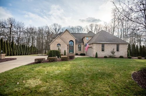 3252 Timber Ln, Hermitage, PA 16148-6032
