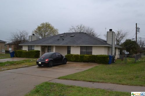 901 North Dr, Copperas Cove, TX 76522-1999