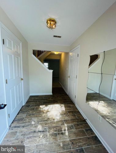 6424 Katherine Ann Ln, Springfield VA  22150-7834 exterior
