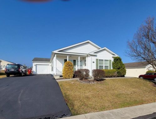 695 Kykuit Pl, Easton, PA 18040-7400