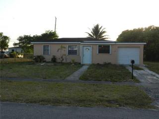 13840 Jackson St, Miami, FL 33176-6219