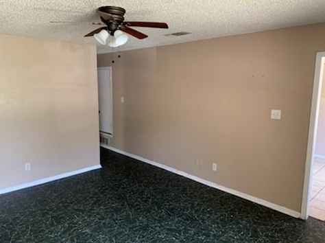 713 Woodford Ln, Denton, TX 76209-4552