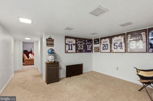 125 Dixie Dr, Red Lion PA  17356-1110 exterior