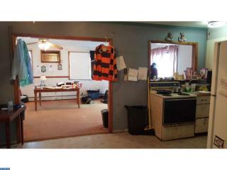 35 Crystal Pl, Levittown, PA 19057-1413