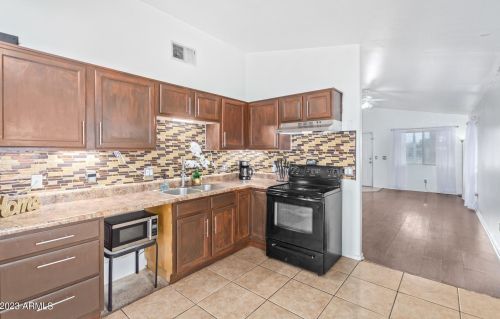 5 31 Ave, Phoenix AZ 85009-2449 exterior