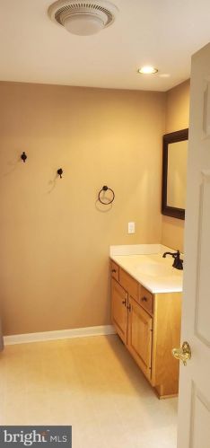 4062 Darius Dr, West Enola PA  17025-1475 exterior
