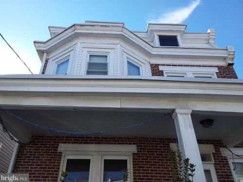 214 30th St, Wilmington, DE 19802-3206