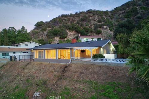 1630 Virden Dr, Glendale CA  91208-2722 exterior