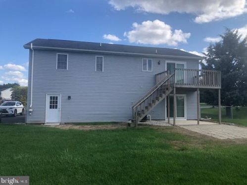 10467 Mapleton Rd, Lees Cross Roads, PA 17257-9027