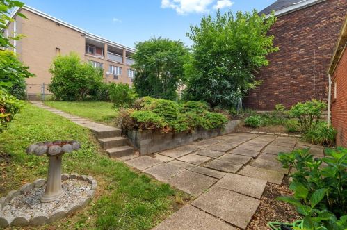 425 Fisher St, Pittsburgh PA 15210-3005 exterior