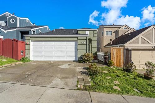 586 Alexis Cir, Daly City, CA 94014-1559
