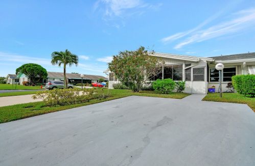3353 Christopher St, West Palm Beach, FL 33417-1021