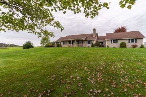 341 Country View Rd, Slippery Rock, PA 16057