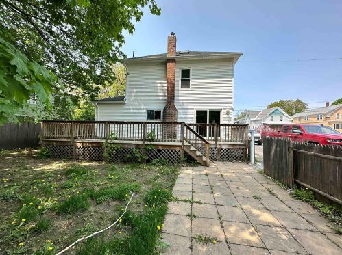 15 Chellis St, Unity NH  03743-2012 exterior
