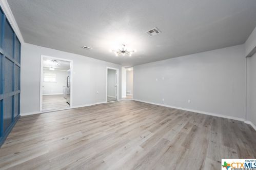 1804 Miles St, Copperas Cove TX  76522-4139 exterior
