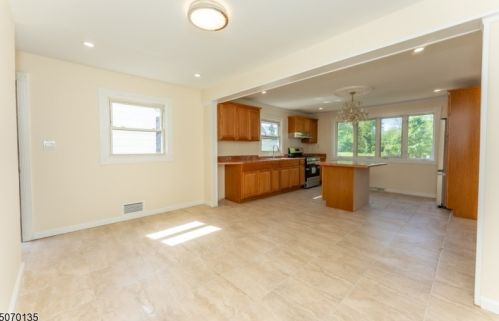 202 Scott Ave, Rahway NJ  07065-4515 exterior