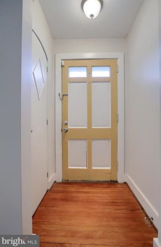 106 Roselle Ave, Lancaster PA  17603-6672 exterior