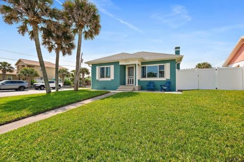 812 Central Ave, Flagler Beach FL  32136-3337 exterior