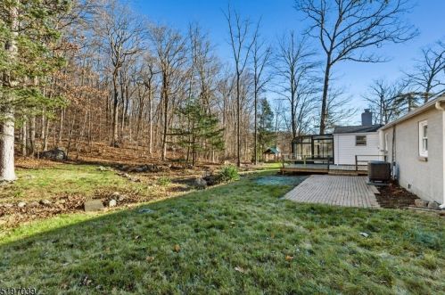 15 Shenandoah Cres, Wharton NJ  07885-2910 exterior