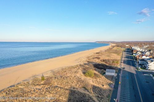 97 Ocean Ave, Middletown NJ  07748-5651 exterior