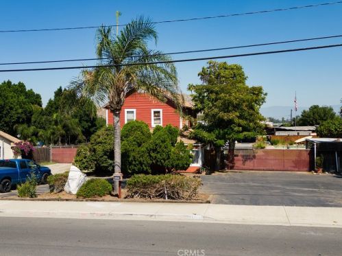 1213 Center St, Riverside, CA 92507-1094