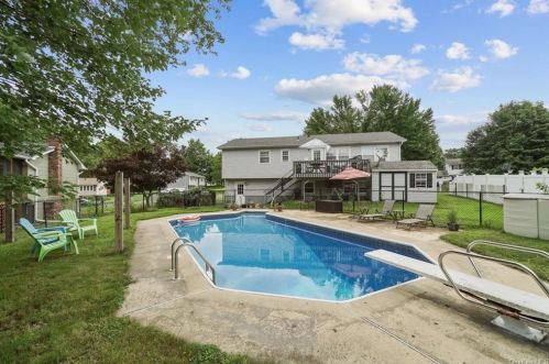 145 Purple Martin Rd, Montgomery NY  12549-1727 exterior