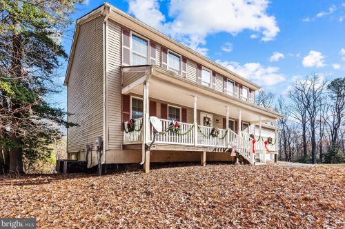 311 Bay Pointe Dr, Montross, VA 22520-8814