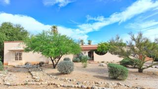 8209 Knollwood Ter, Tucson, AZ 85750-2431